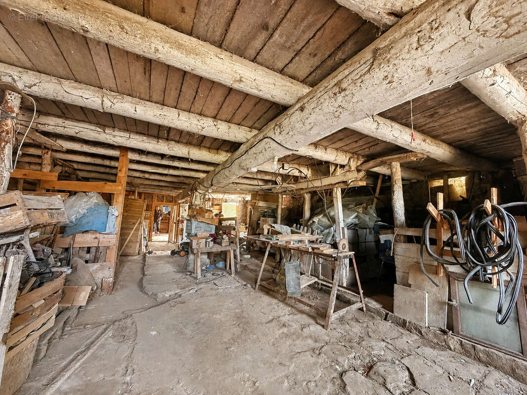 Maison de caractère avec potentiel - photo 14