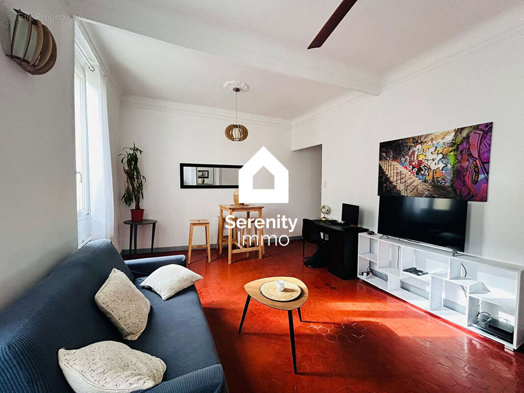 Appartement à MARSEILLE-1E