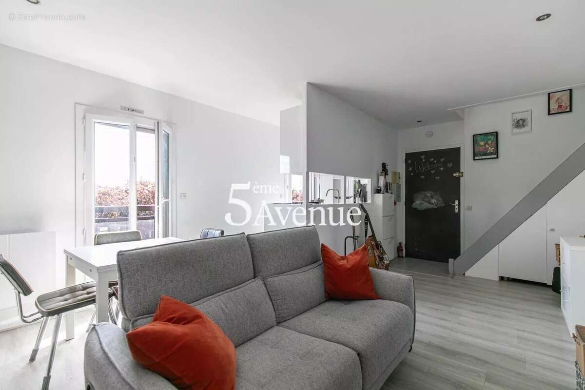 Appartement à SAINT-MAUR-DES-FOSSES