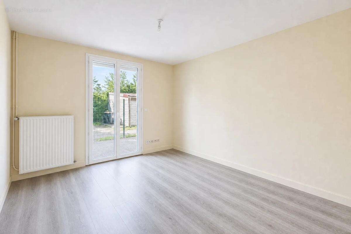 Appartement à VILLEVAUDE