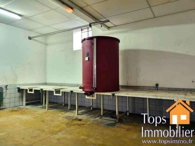 Commerce à VILLEFRANCHE-DE-ROUERGUE