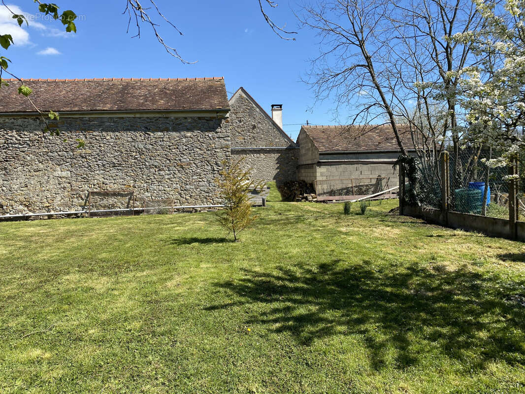 Maison à LA CHAPELLE-RABLAIS