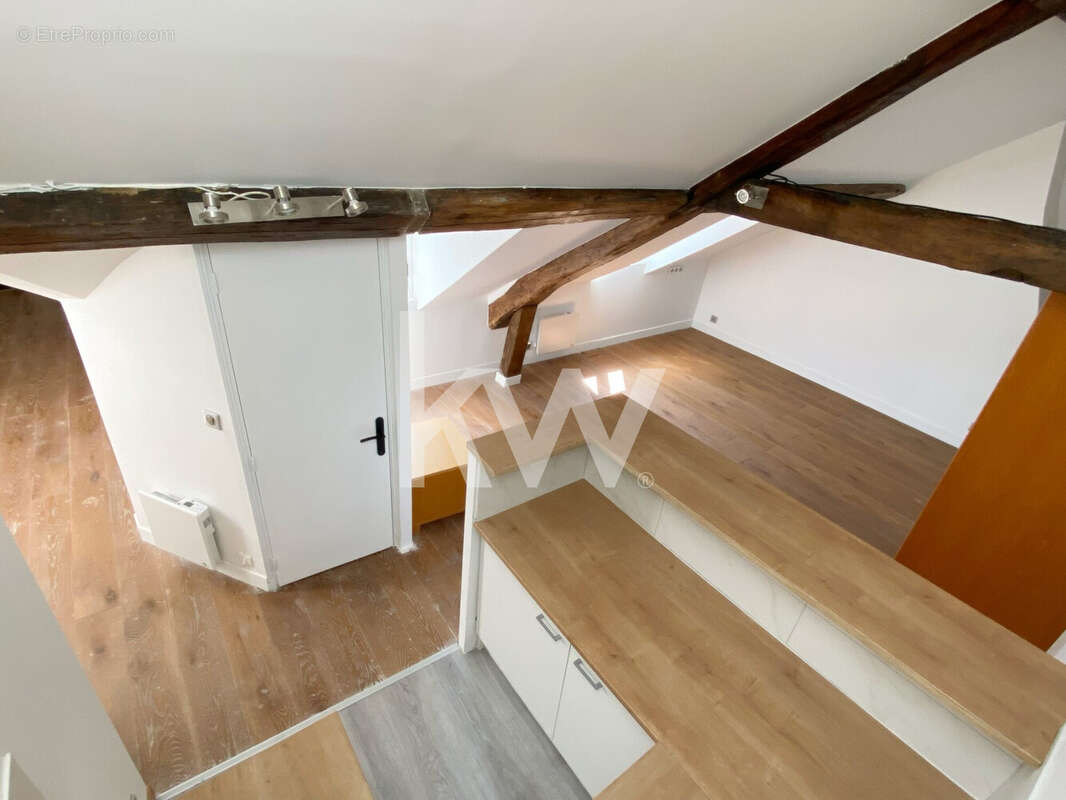 Appartement à PARIS-3E
