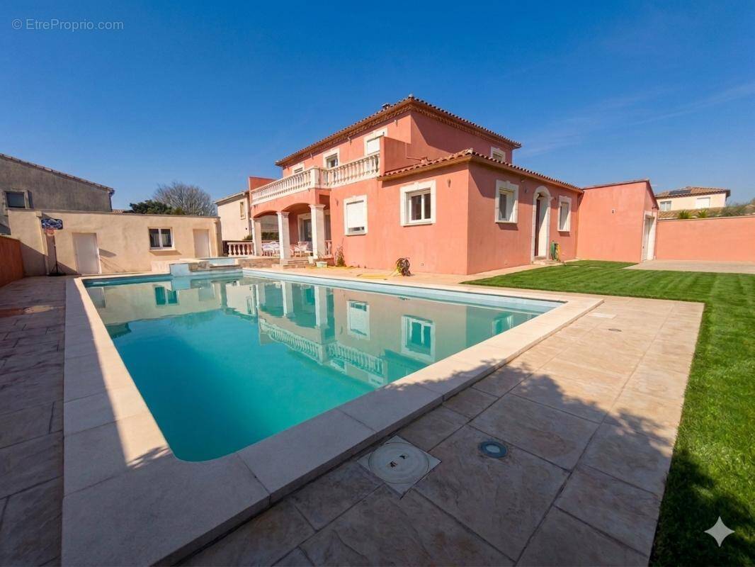 Maison à NIMES