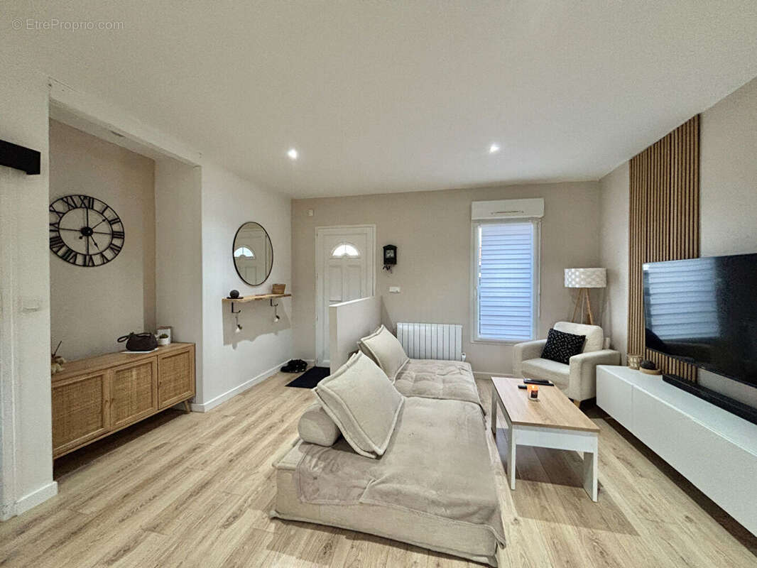 Maison à SAINT-COLOMBAN