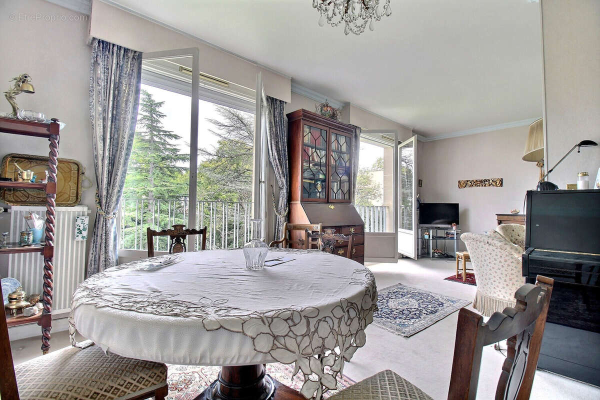 Appartement à VERSAILLES