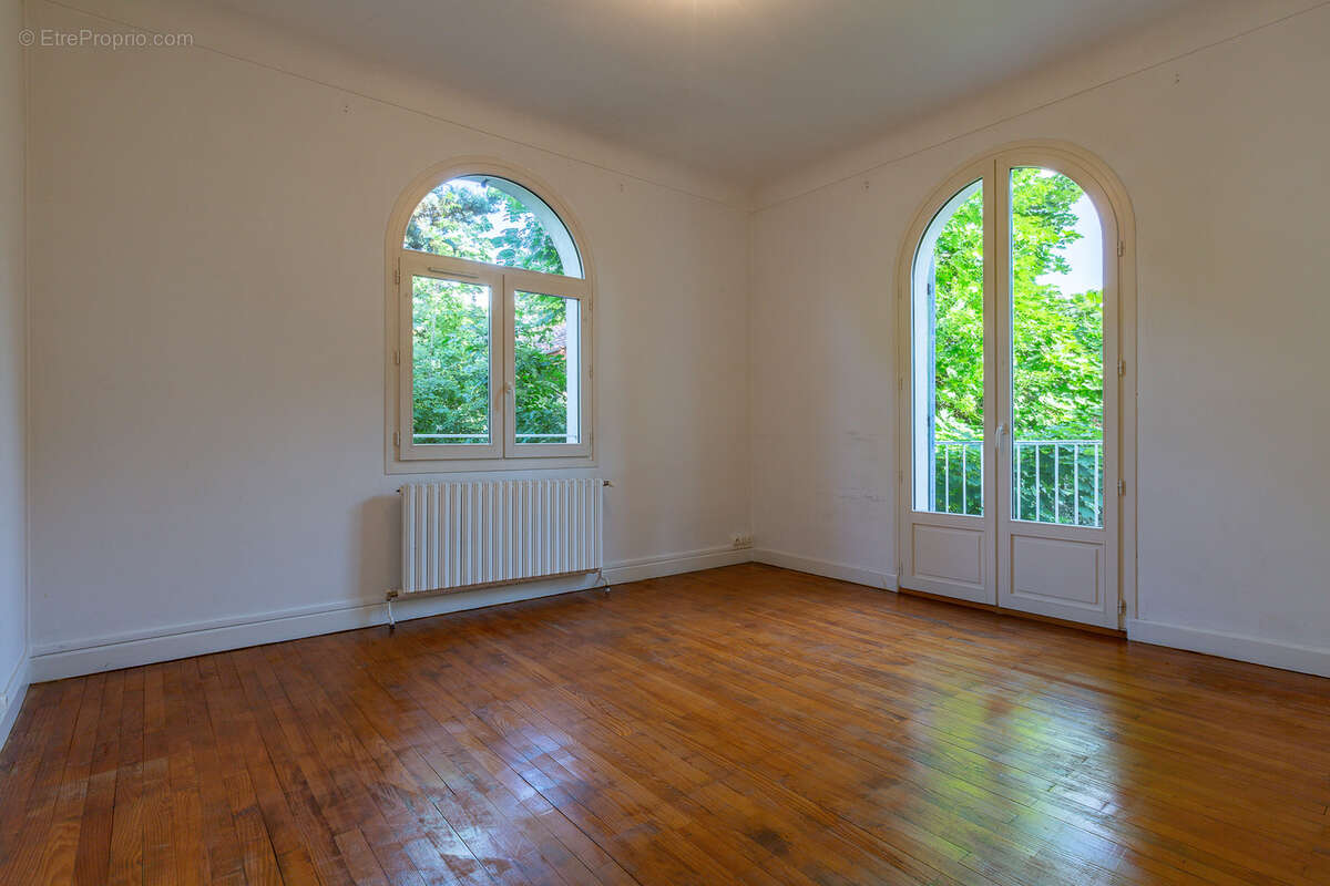 Maison à ROMANS-SUR-ISERE