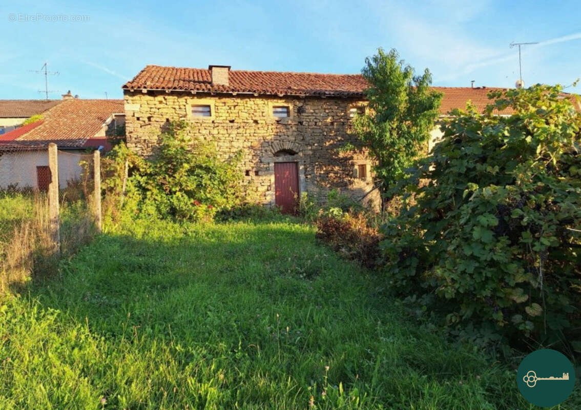 Maison à DOMEVRE-EN-HAYE