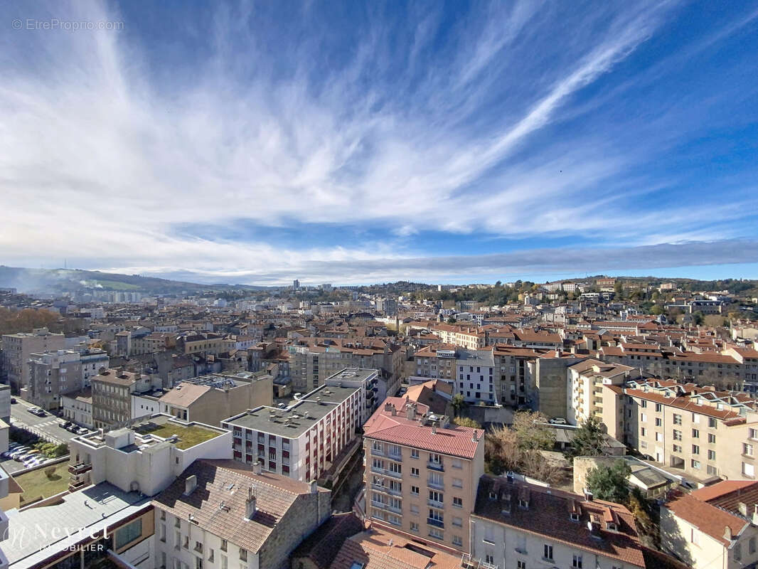 Appartement à SAINT-ETIENNE