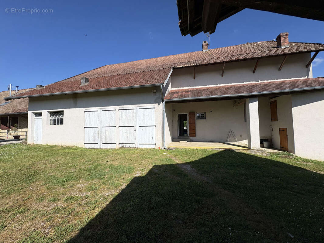 Maison à CHAMPROUGIER