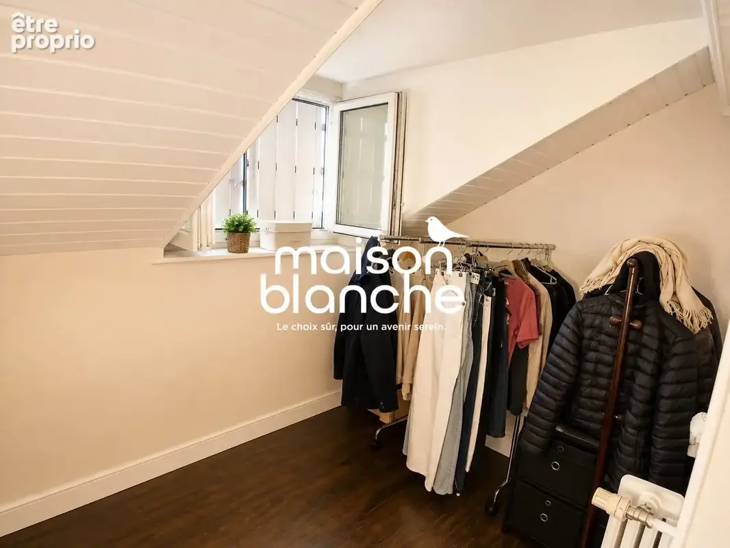 Appartement 255 m² à vendre à Parthenay (79200) - photo 5