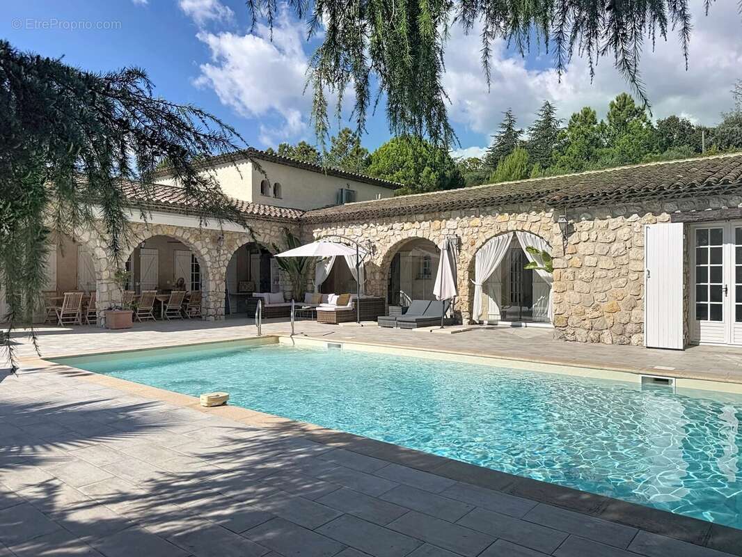 Maison à PEYMEINADE