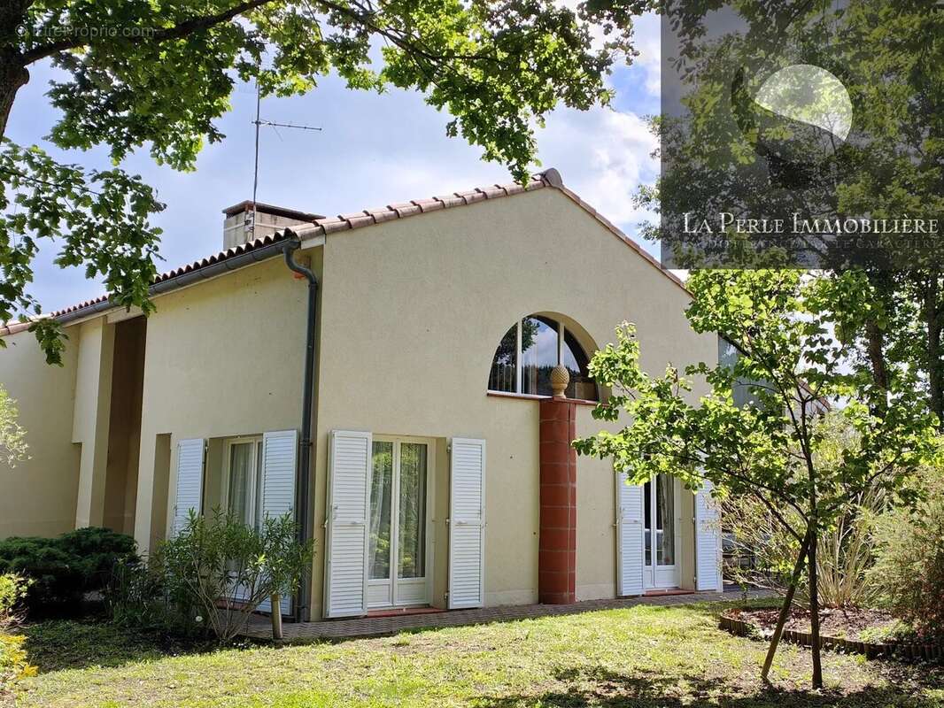 Maison à BRUGUIERES