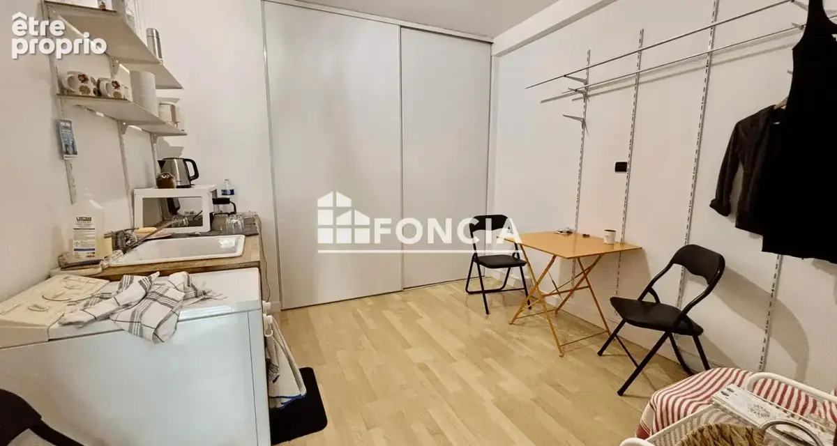 Plateau-bureau-vitrine - photo 3