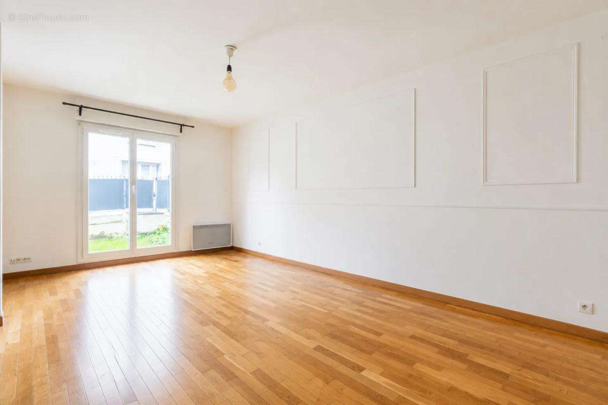 Appartement à LE RAINCY