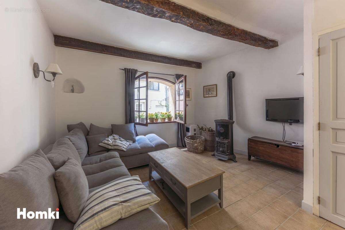 Maison à VILLECROZE