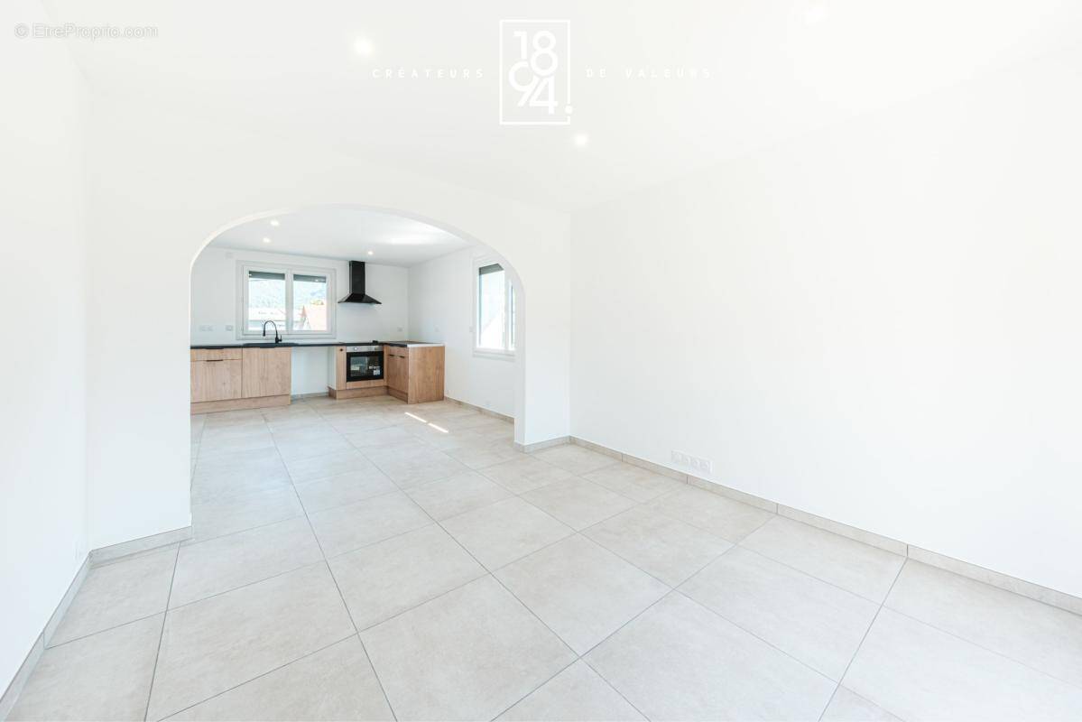 Appartement à LA RAVOIRE