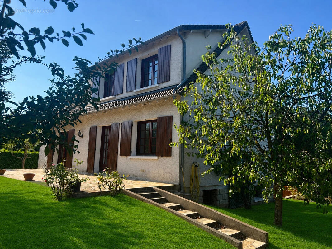 Maison à ORPHIN