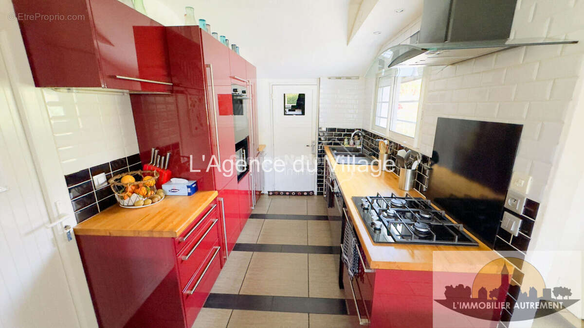 Maison à MERU