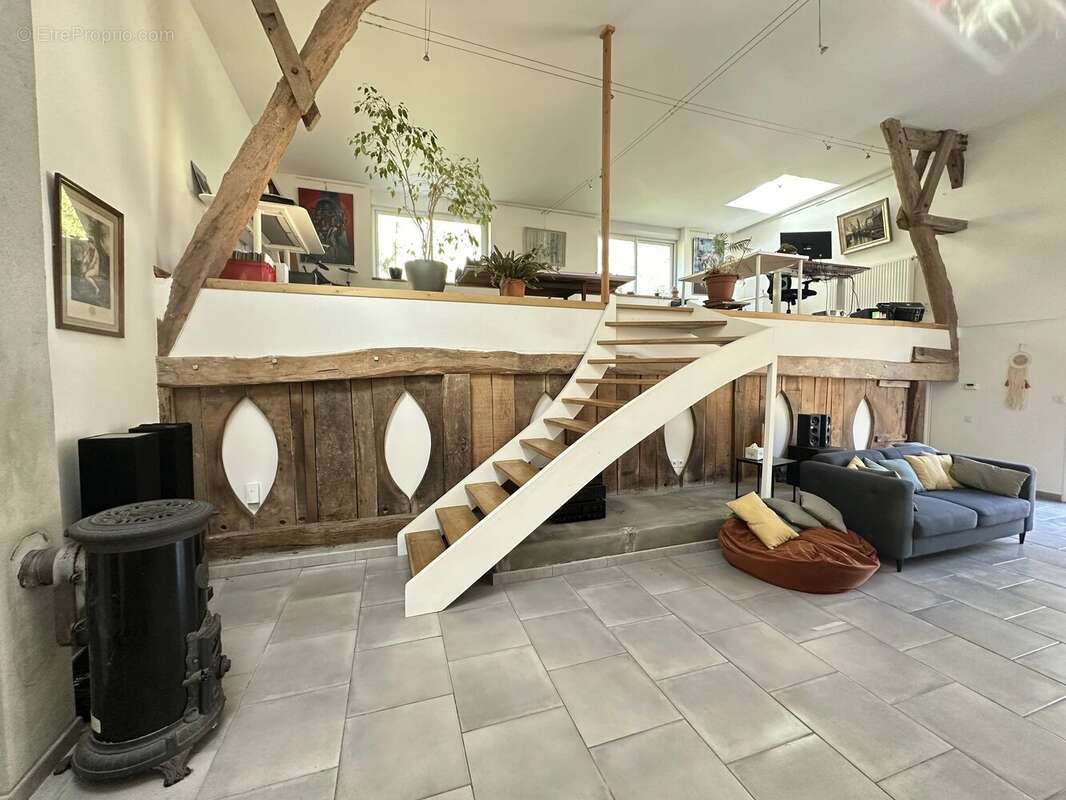 Maison à SAINT-ASTIER