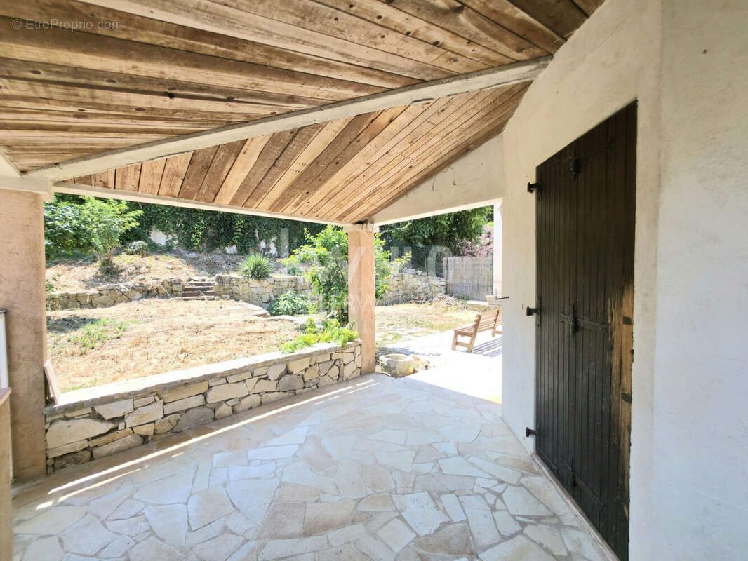 Maison à LE ROURET