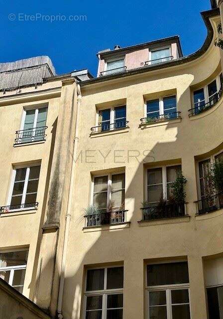 Appartement à PARIS-6E