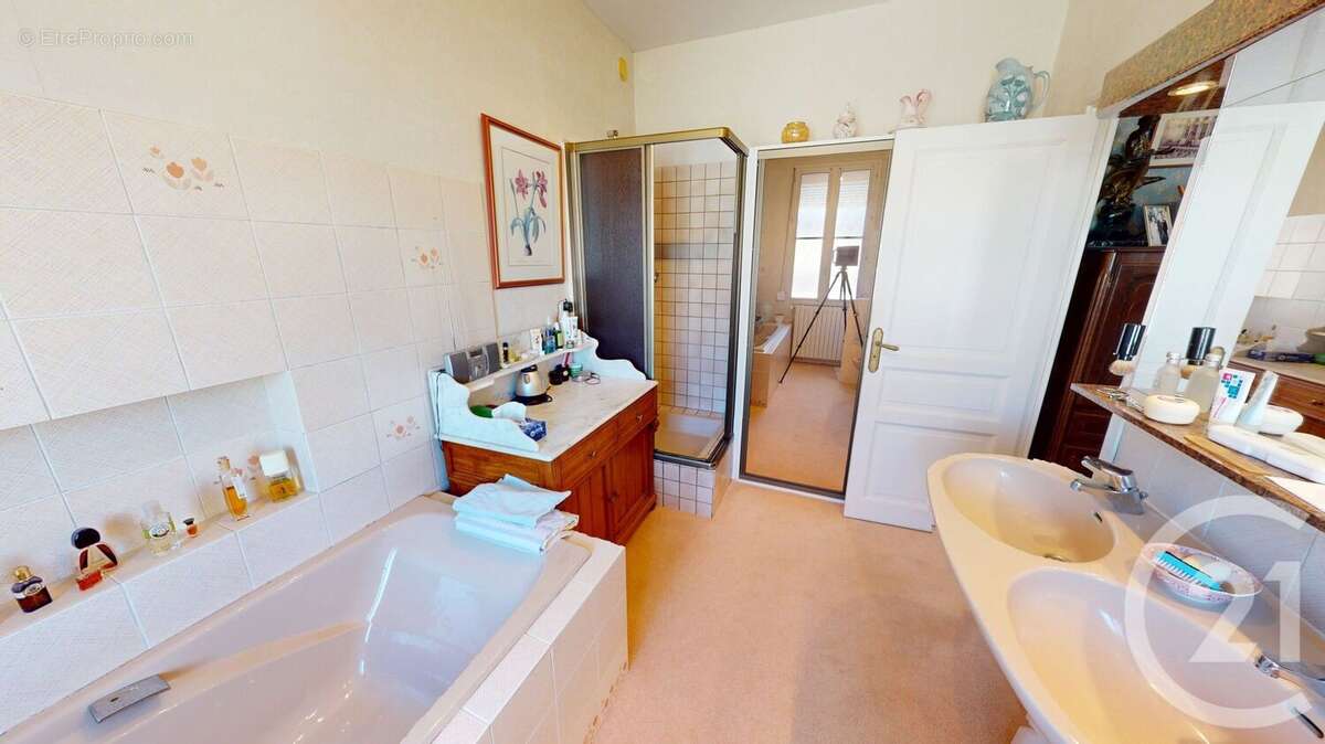 Maison à SAINT-QUENTIN