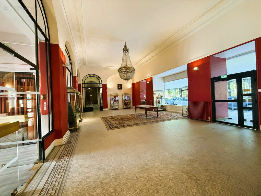Appartement T3 avec vue exceptionnelle sur les parcs - photo 11