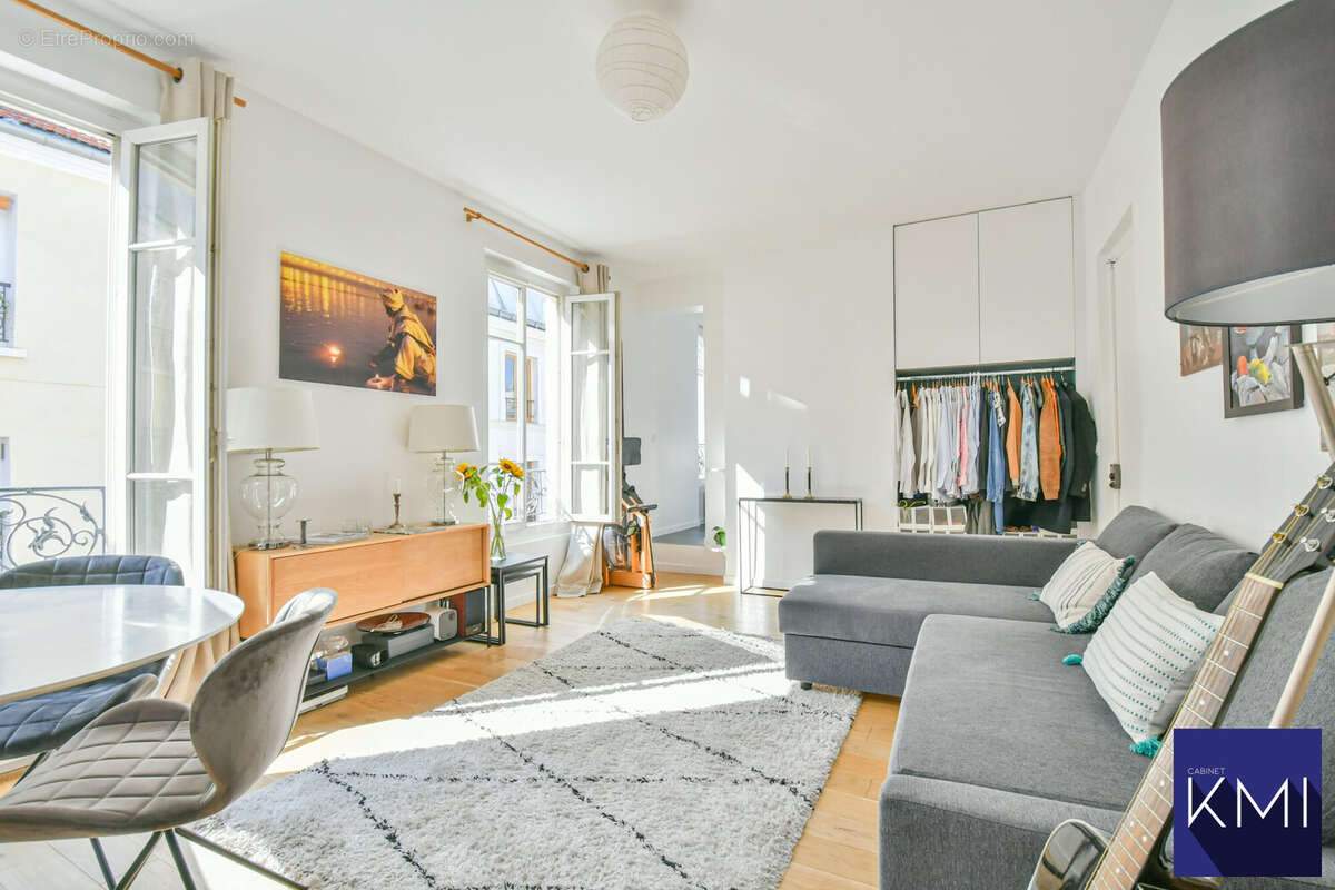 Appartement à PARIS-11E