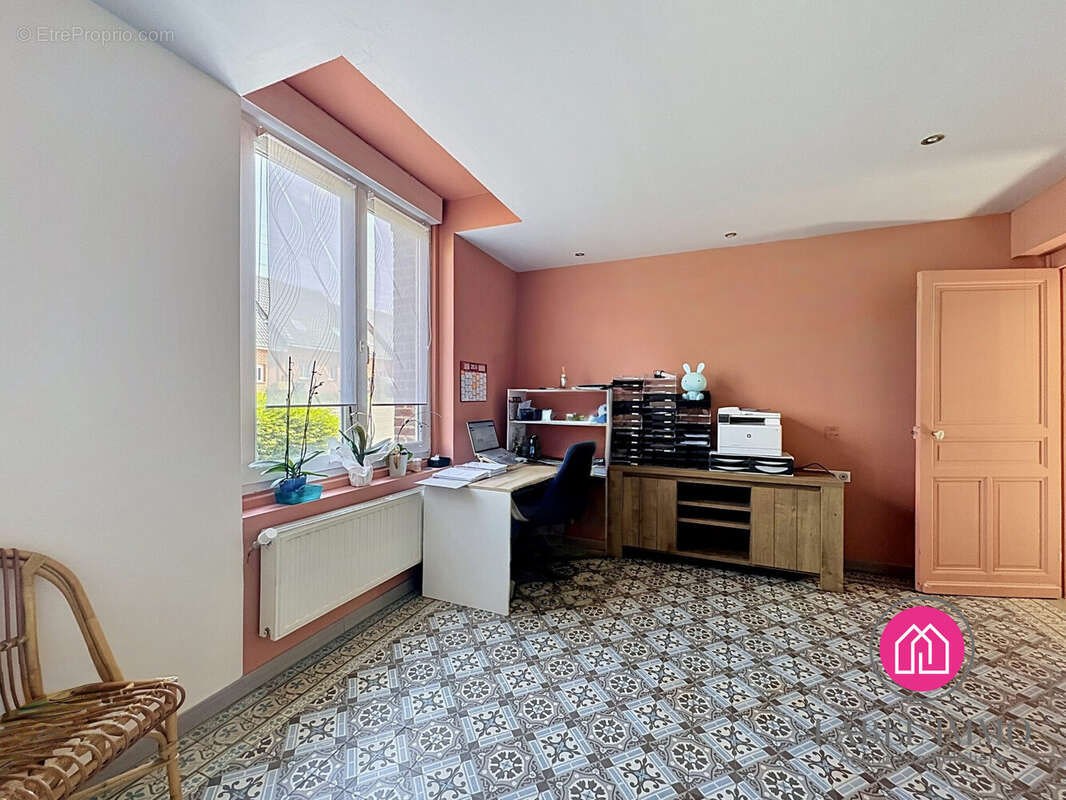 Maison 201 m² à Querenaing  - photo 6
