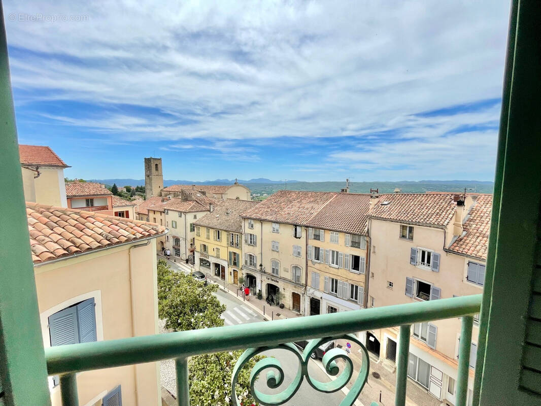 Appartement à FAYENCE