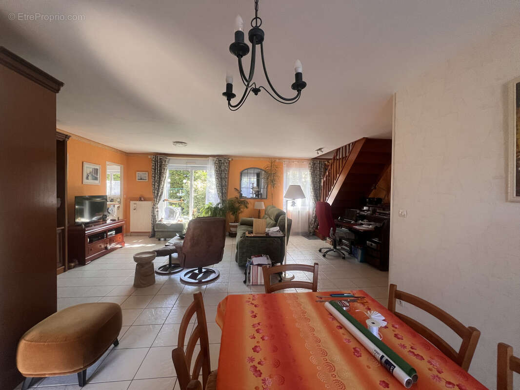 Maison à LUYNES