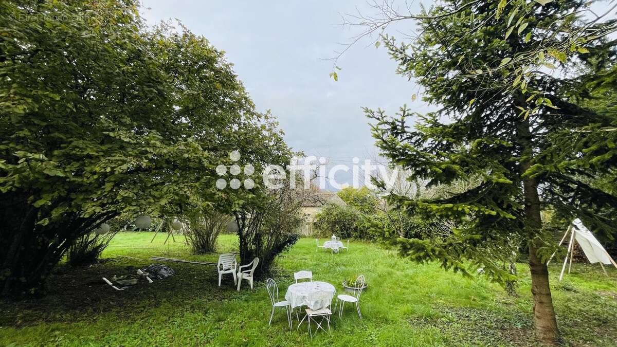 Maison 329 m² à Fontaine-Chalendray  - photo 15
