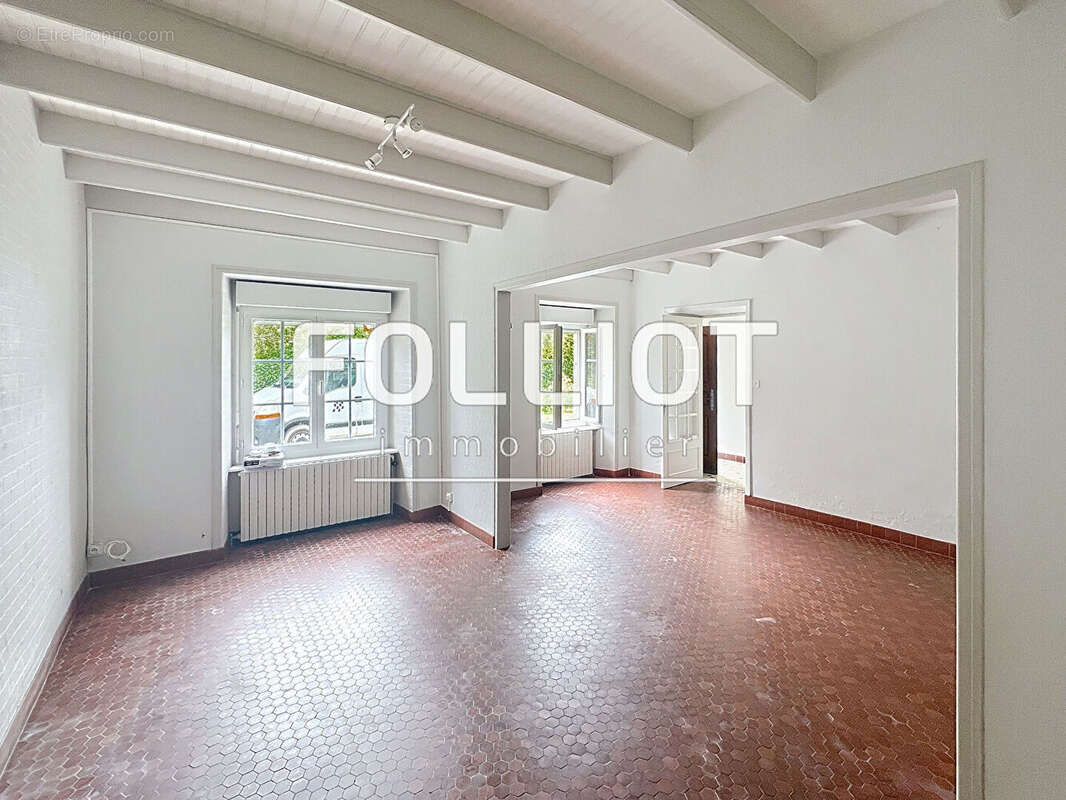 Maison à HEUGUEVILLE-SUR-SIENNE