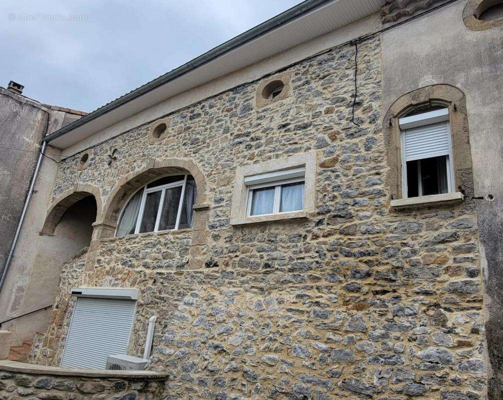 Maison à SAINT-PAUL-LE-JEUNE