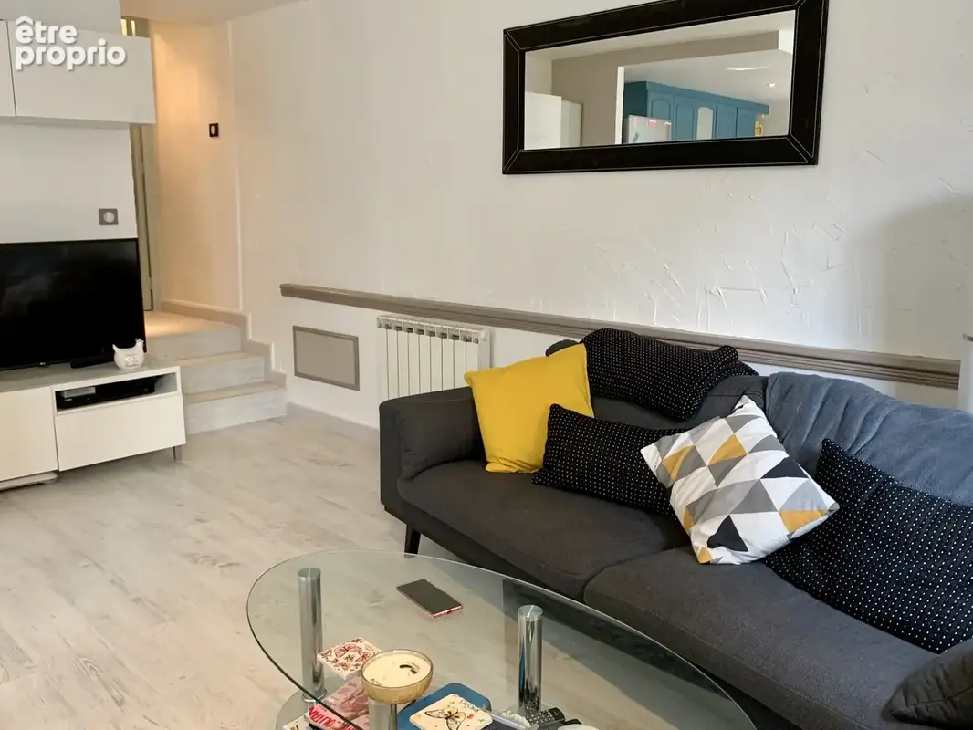 Appartement T3 en plein centre du village ! - photo 3