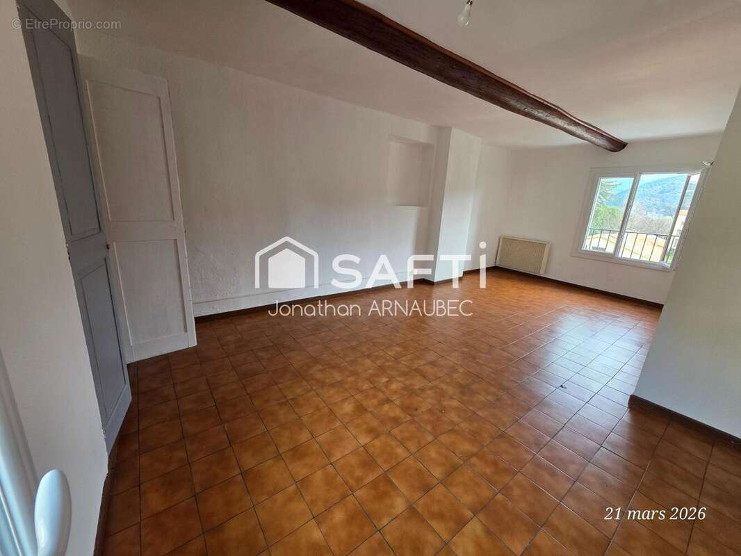 Photo 8 - Appartement à CHATEAU-ARNOUX-SAINT-AUBAN