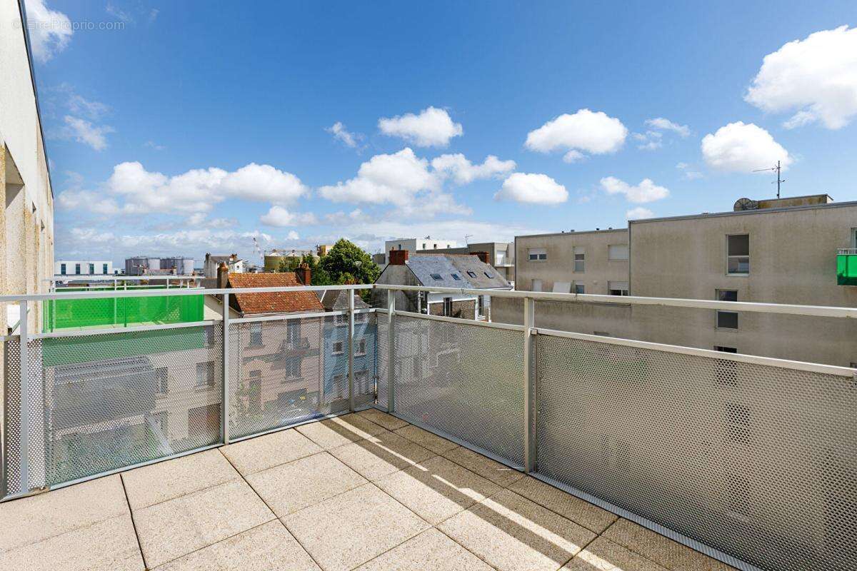 Appartement 81 m² à Saint-Nazaire  - photo 2