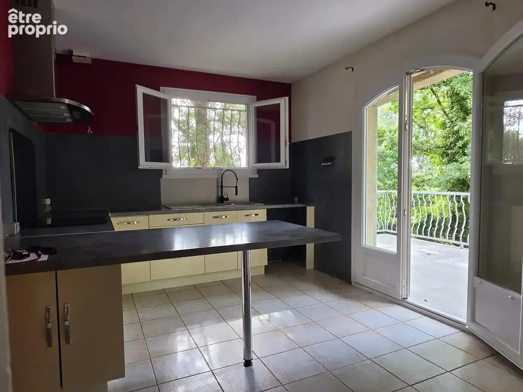 Maison de 124 m² - La Salvetat-Saint-Gilles - photo 4