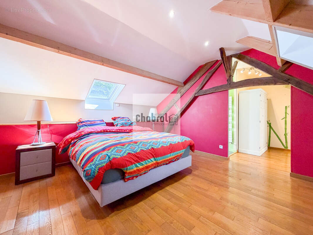 Maison à VERNEUIL-EN-HALATTE