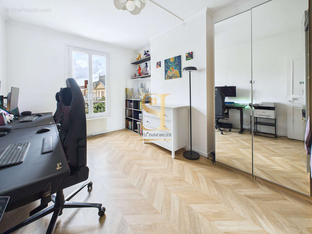 Appartement à MAISONS-ALFORT