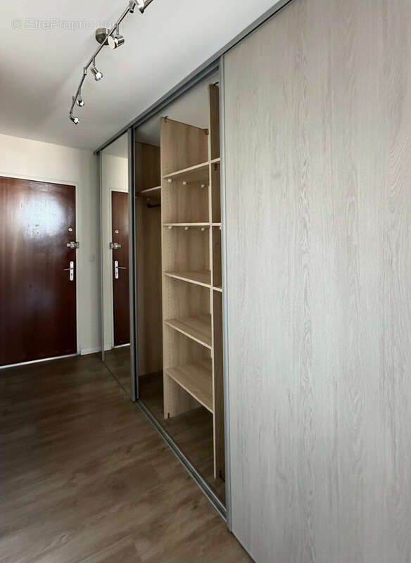 Appartement à LA MADELEINE