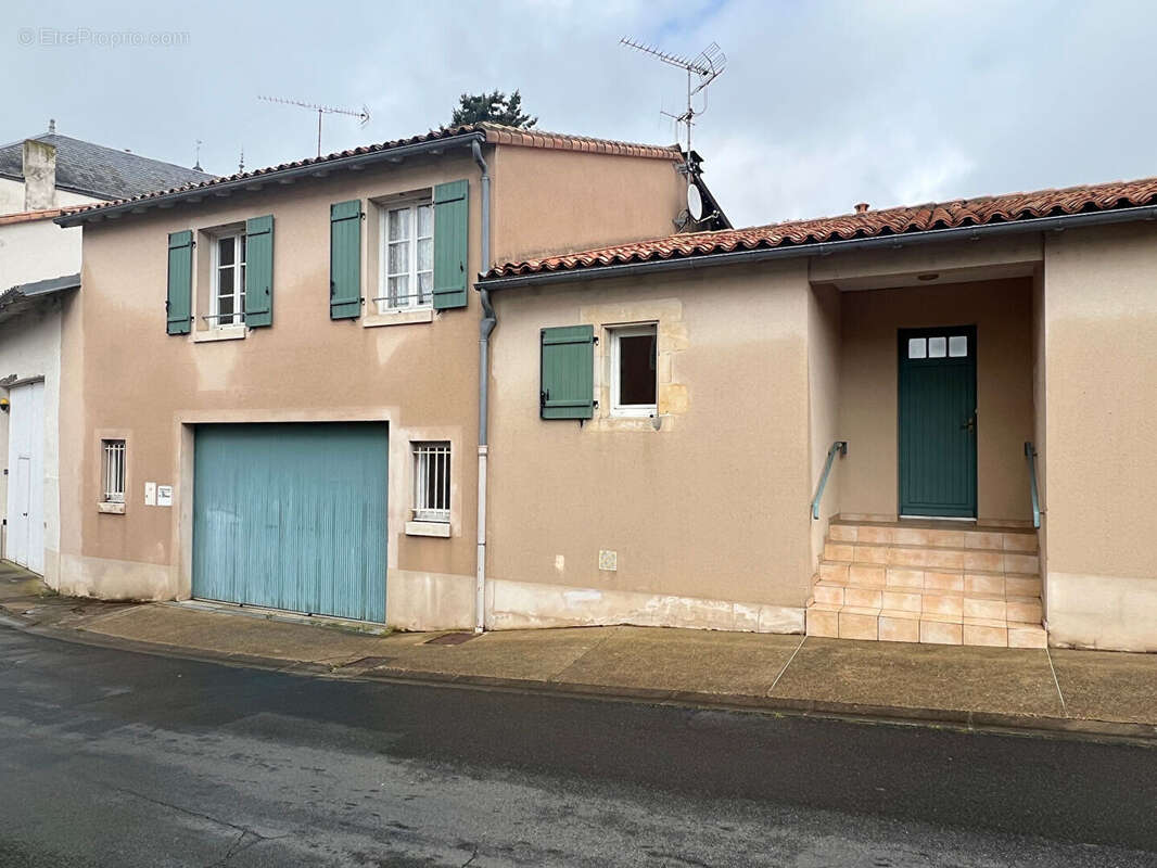 Maison à CIVRAY
