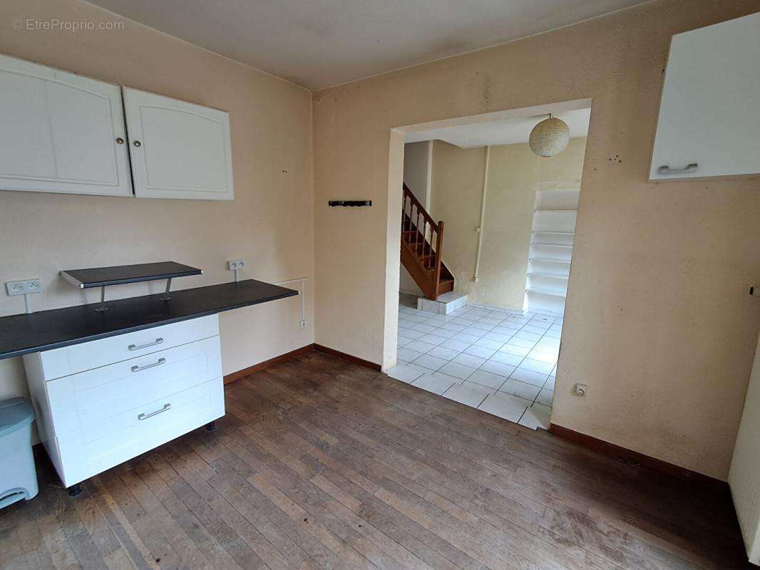 Maison à Scey sur Saone (70360)  4 pièces 68 m2 à 55500 euros - photo 6