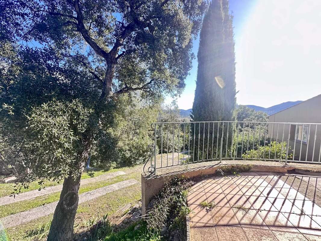 Maison à PLAN-DE-LA-TOUR