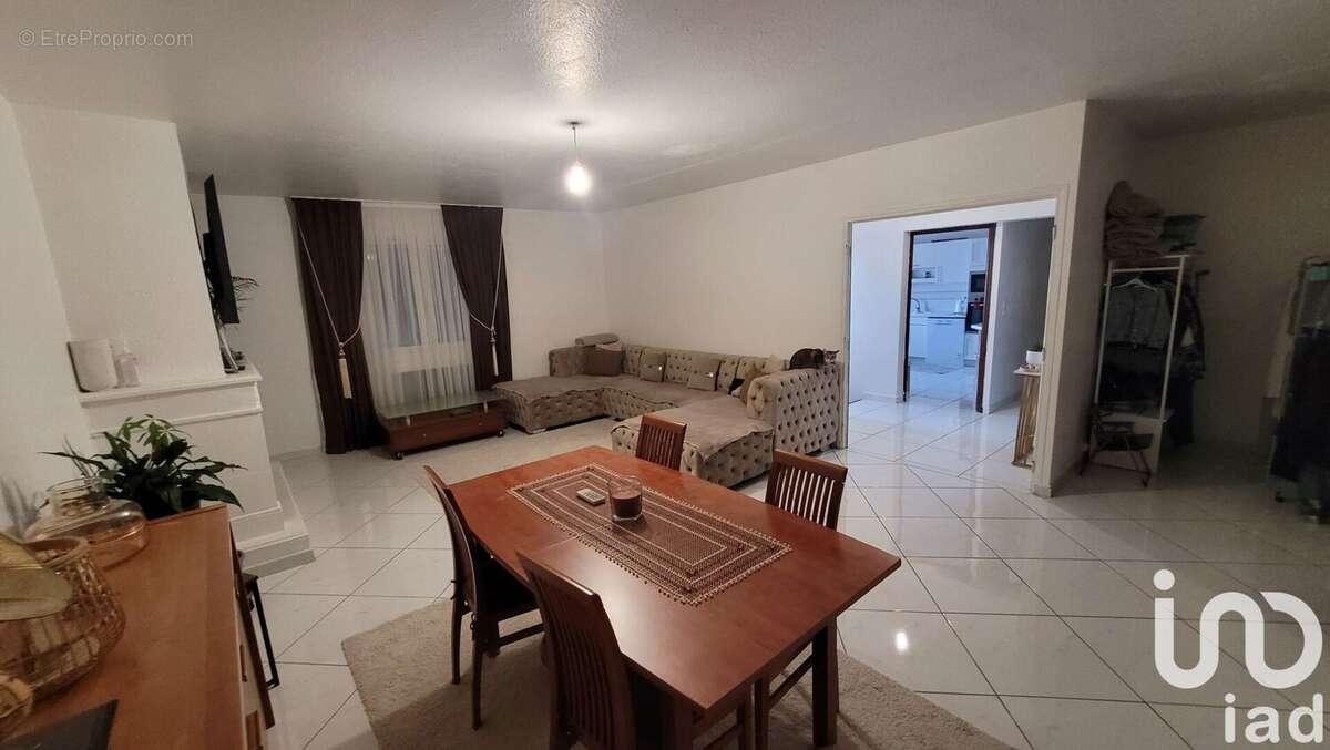 Photo 2 - Appartement à MORIERES-LES-AVIGNON