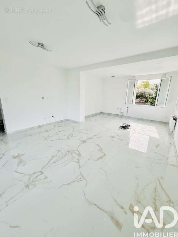 Photo 4 - Maison à VERNEUIL-EN-HALATTE