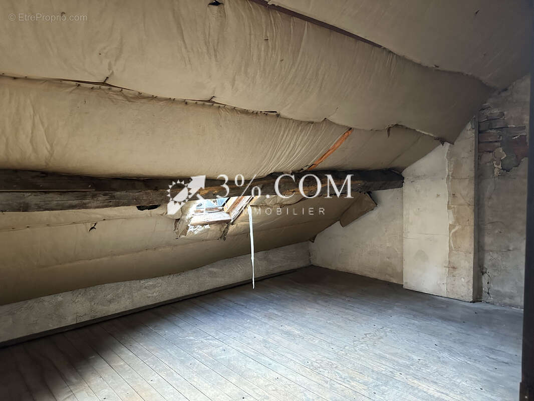 Appartement à MIRECOURT