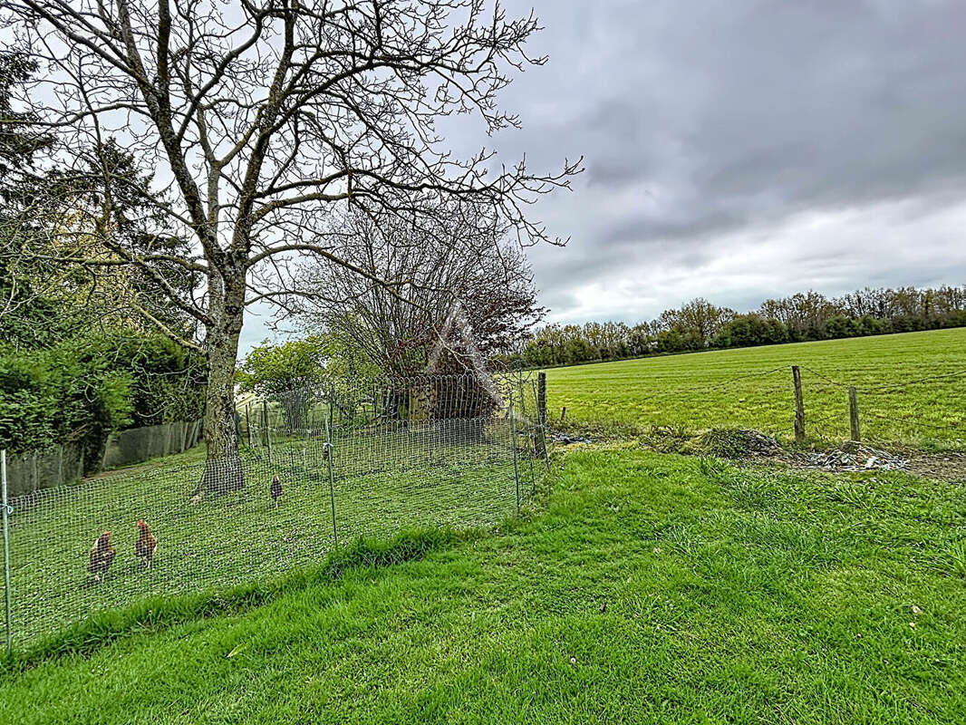 Maison à POMMERIEUX