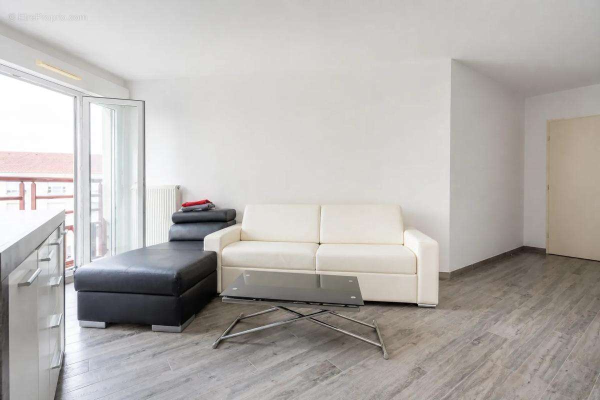 Drancy – 3 pièces 63,99 m², lumineux en rés. récente - photo 3